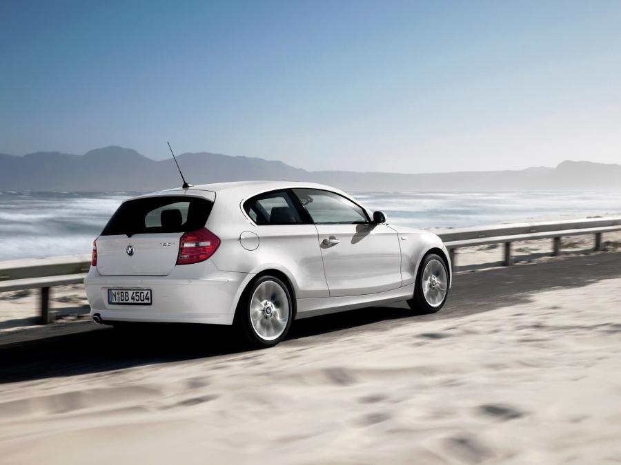  BMW 120i 3-Door 2007 года  (фото 37 из 70)
